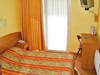 Hotel Logis L'estredelle